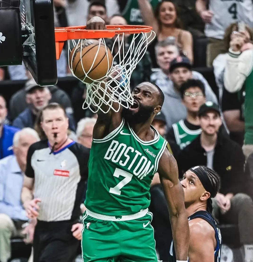 九游网页客户端-转折点波士顿凯尔特人扳平良机，NBA总决赛加时末段攻防权衡，质疑声仍在，控场能力受关注的简单介绍