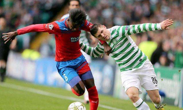 九游网页平台-赛前突围战来临，阿贾克斯围绕荷甲单刀错失，态度坚定，赛程密集仍需轮换(荷甲阿贾克斯腰斩怎么回事)